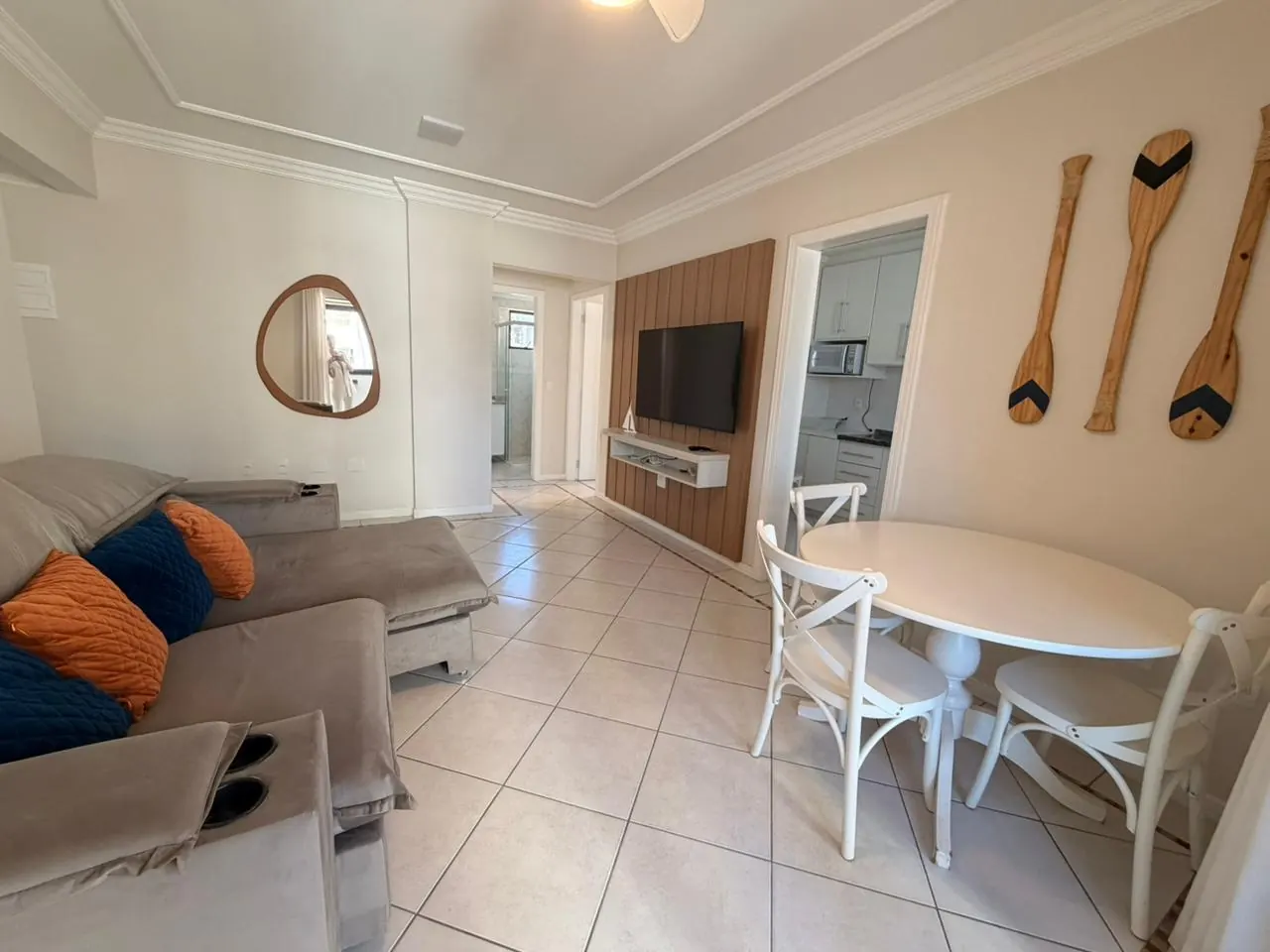 Sala de jantar integrada à sala de estar